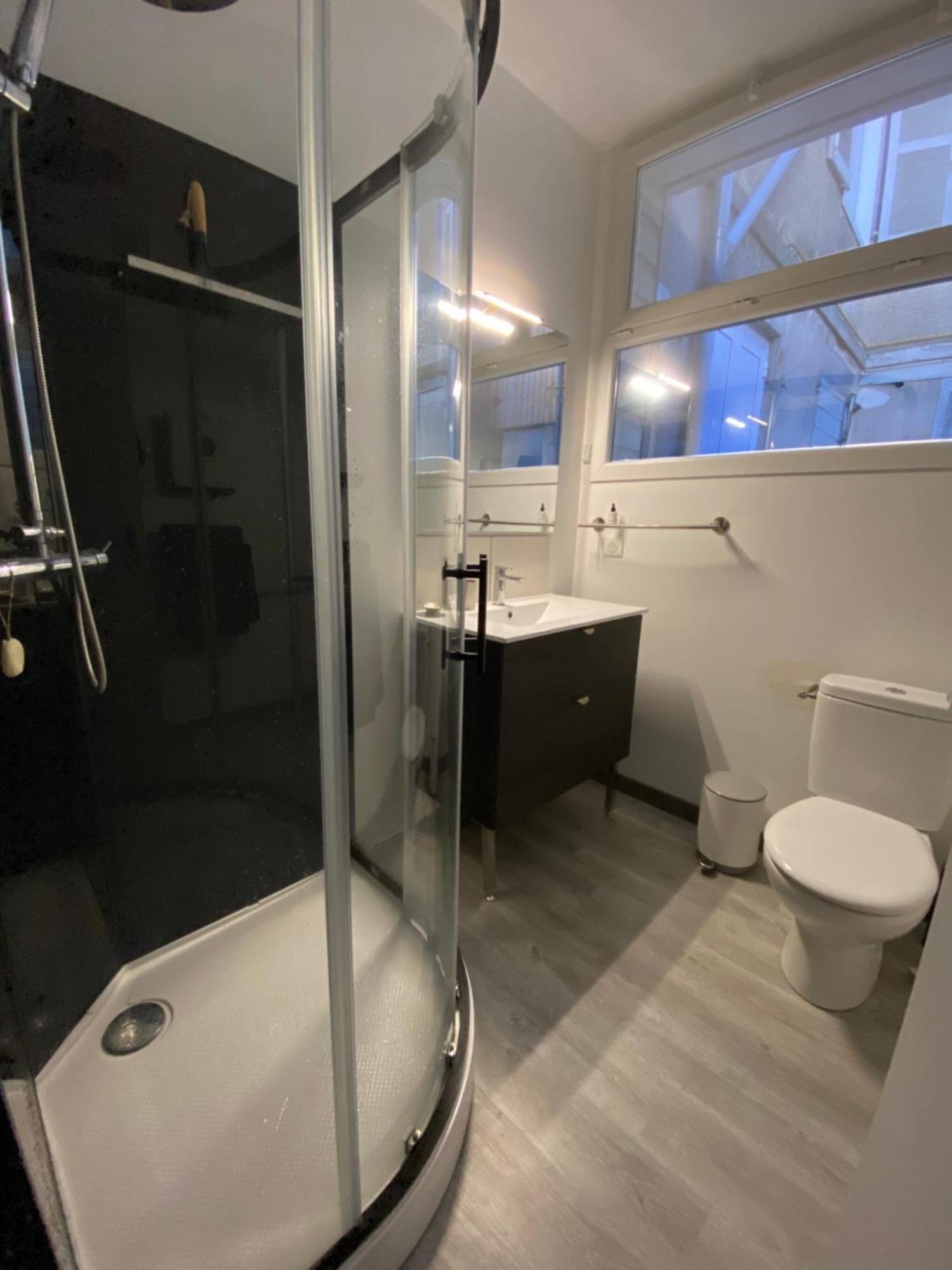 Appartement L'adrien Confort Avec Terrasse *